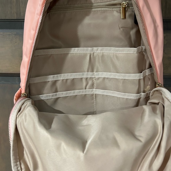 ALLYOUNGER Back-Pack with USB storage - Picture 7 of 7